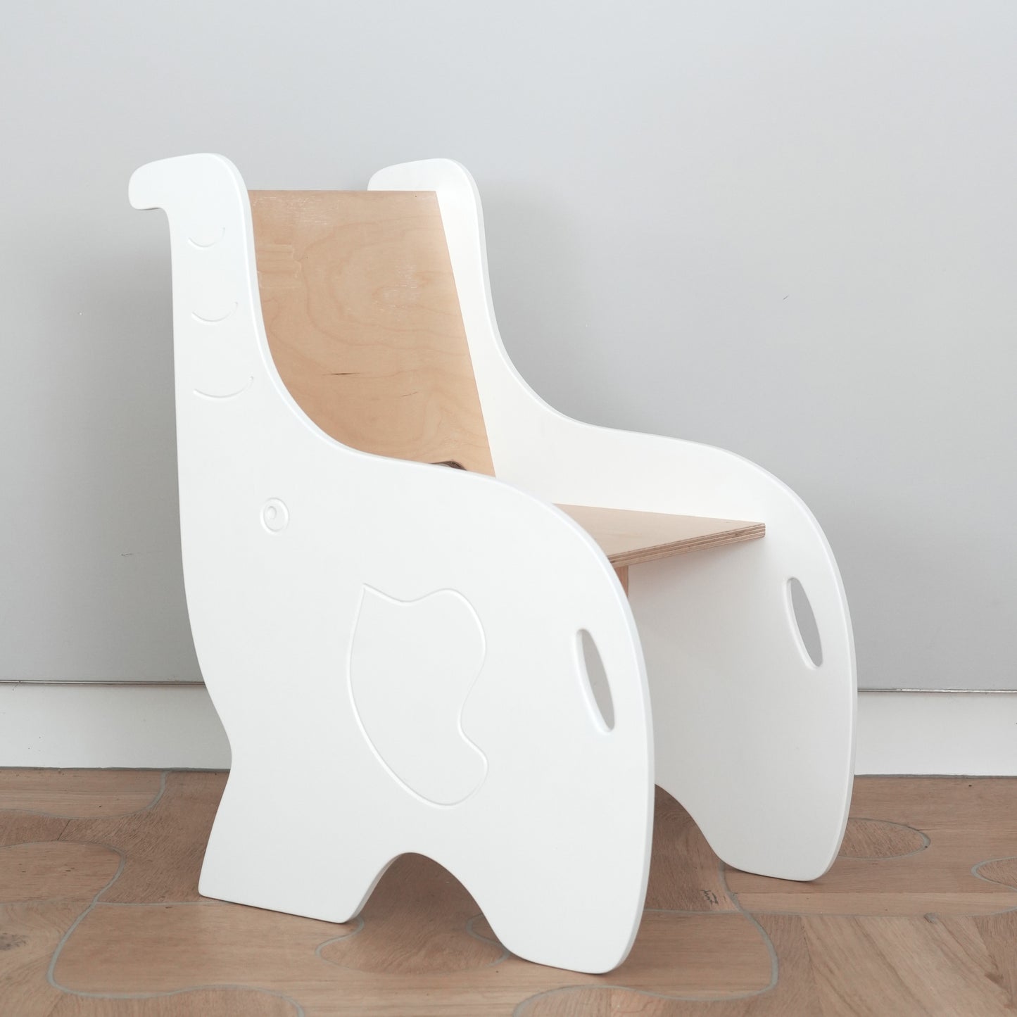 toeletta-beauty-elefante-set-bianca-in-legno-multistrato-betulla-makeup-truccare-di-alta-qualita-artigianale