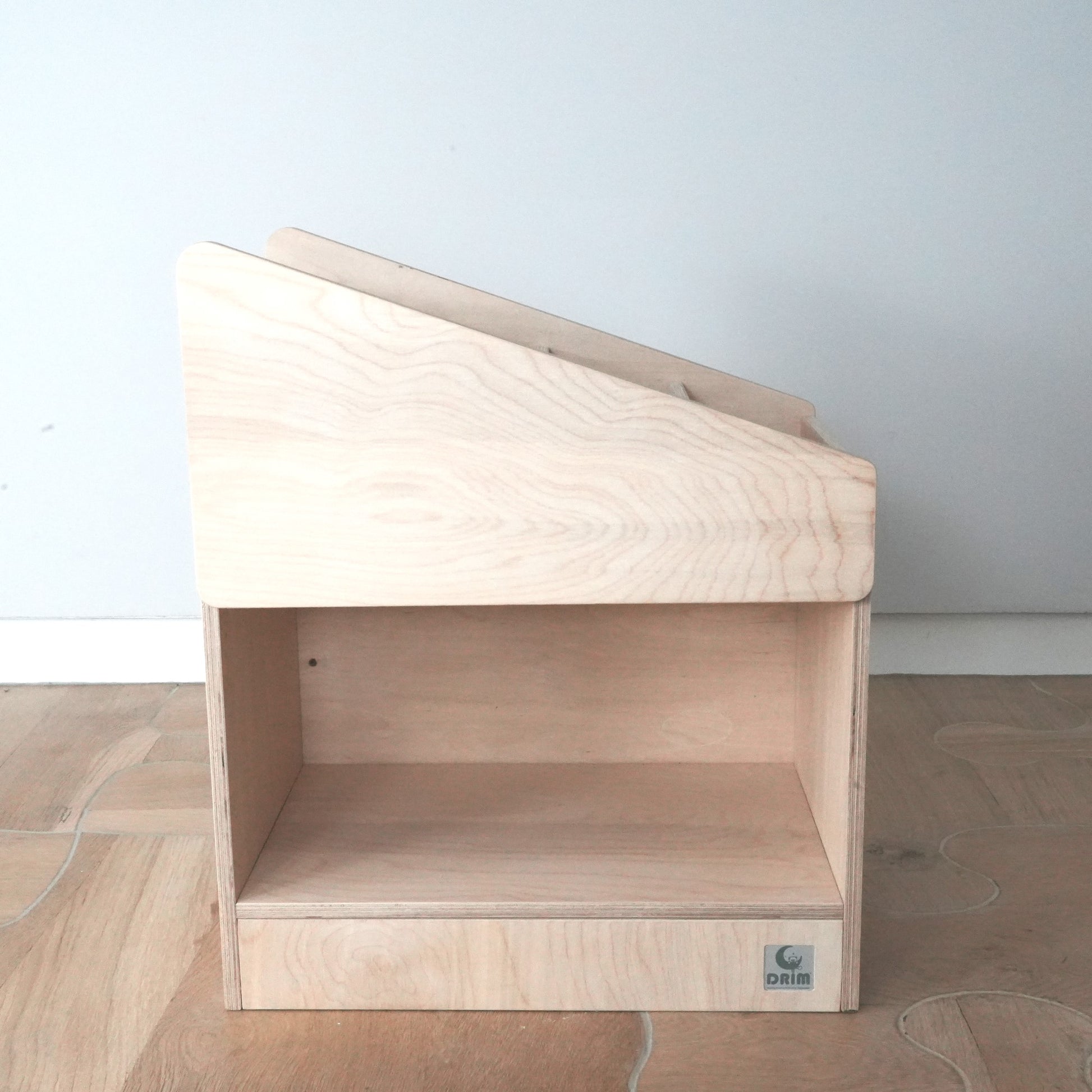 libreria-casetta-destra-per-bambini-in-legno-betulla