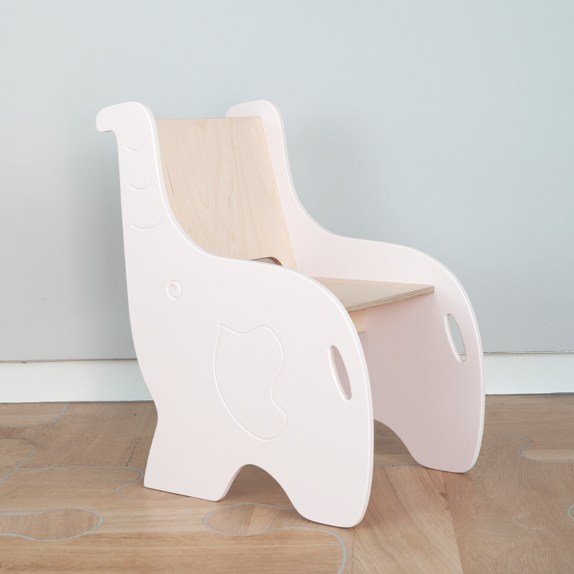 seggiolina-elefante-babyrosa-sedia-in-legno-betulla