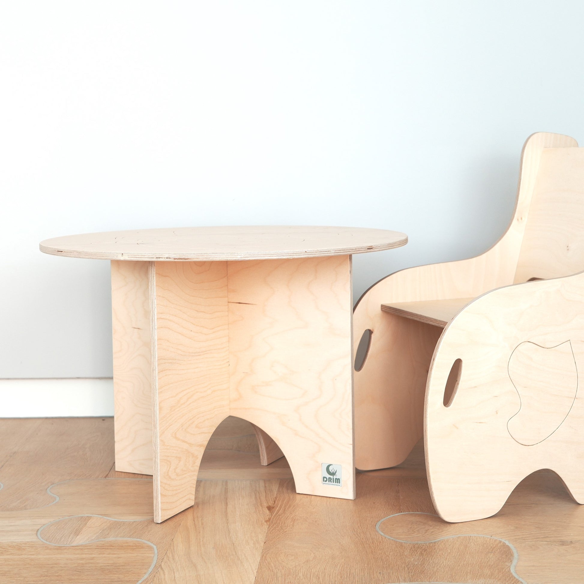 tavolino-elefante-naturale-in-legno-betulla-per-bambini-artigianale