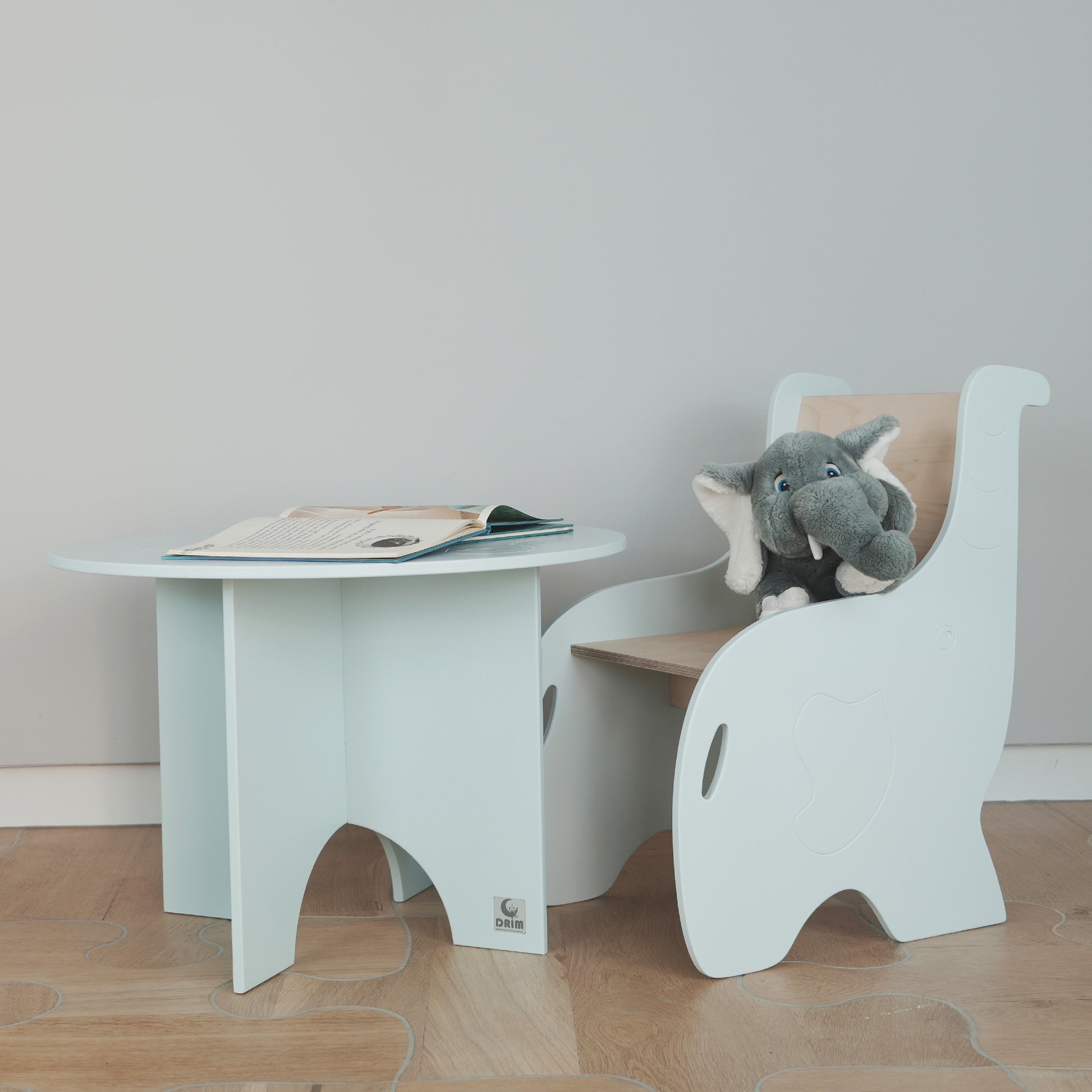tavolino-elefante-skyblu-in-legno-multistrato-betulla-arredi-bambini